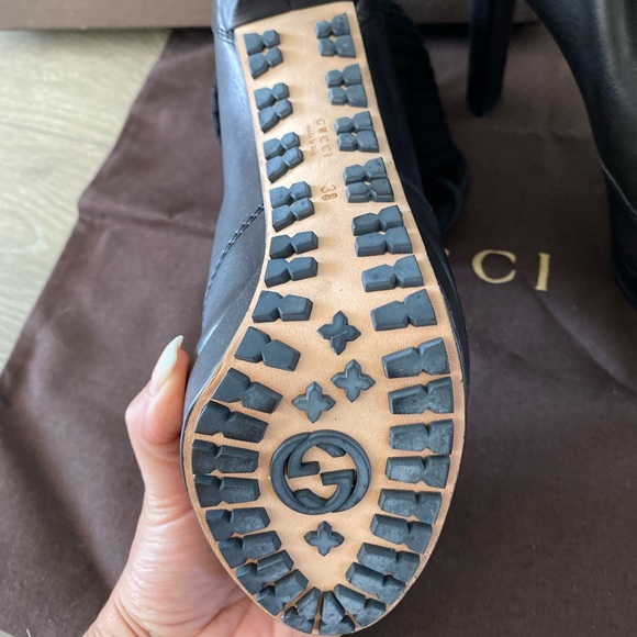 Authentic Gucci Saddle soft/wool Rib high heeled boots - Picture 2 of 5